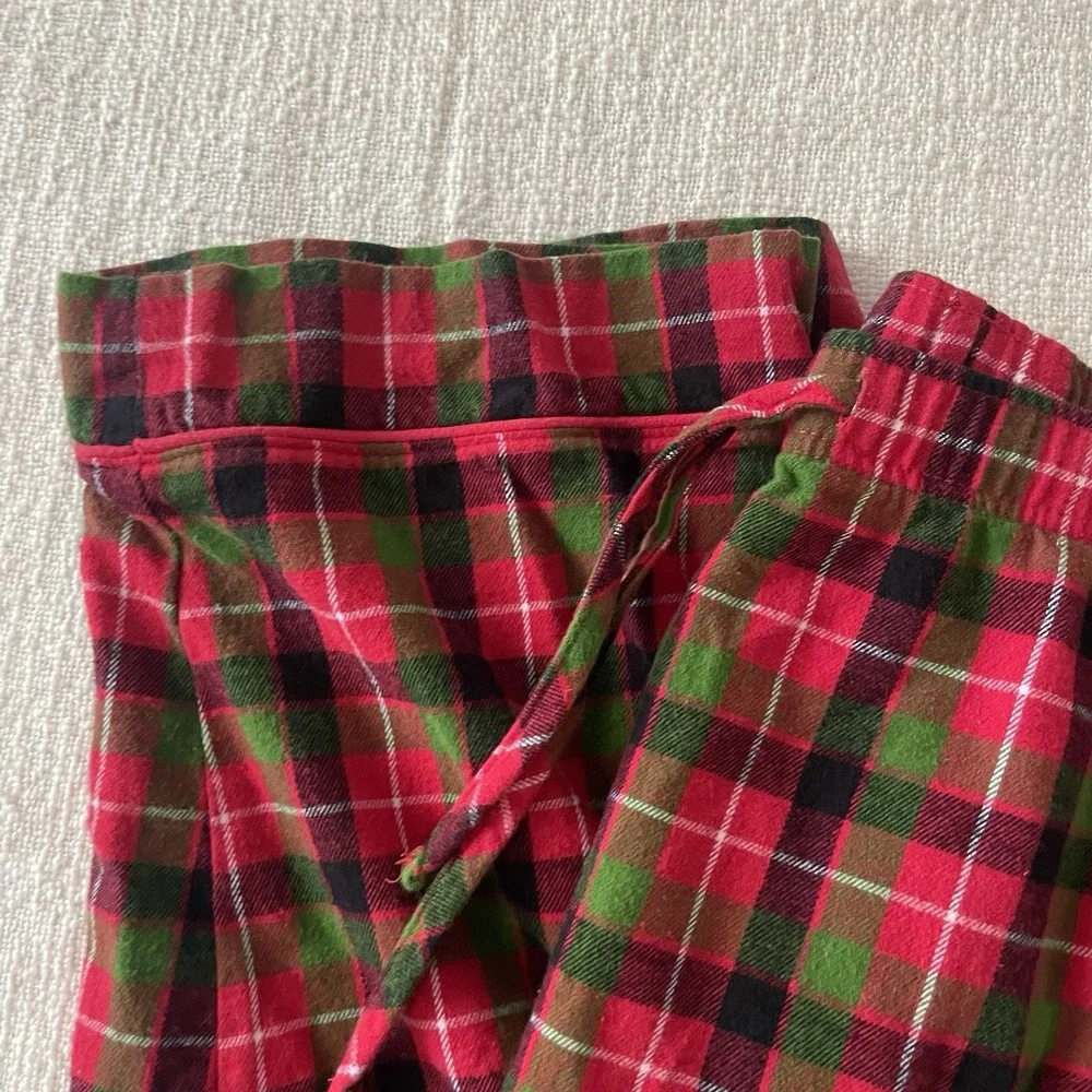 Disney Parks Women's 3XL Red Green Plaid Flannel Santa‎ Mickey Mouse Pajama Set - Picture 3 of 6